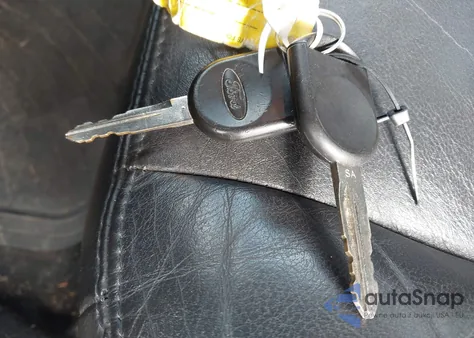 2005 Ford Freestyle Limited из США, поврежденный, VIN 1FMZK061X5GA28433